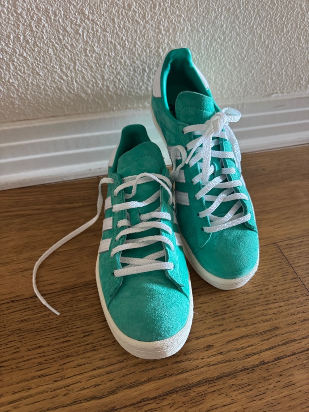 Adidas teal sneaker sz men’s 7 women’s 9